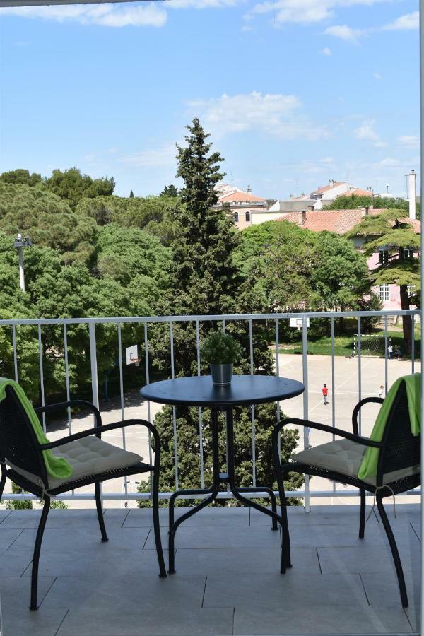 Valkane Apartment Pula Extérieur photo